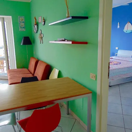 N226 - Numana, Meraviglioso Bilocale Fronte Mare