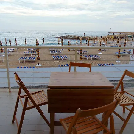 Apartment N226 - Numana, Meraviglioso Bilocale Fronte Mare Numana